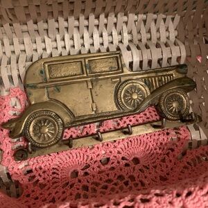 Heavy duty brass car key holder guc